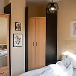 953 - Your Peace Of Mind, Ac & Parking *