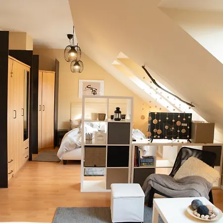953 - Your Peace Of Mind, Ac & Parking Budapest