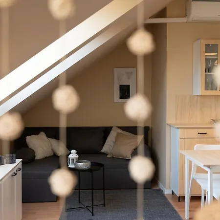 953 - Your Peace Of Mind, Ac & Parking Budapest
