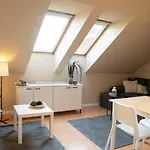 Appartement 953 - Your Peace Of Mind, Ac & Parking Budapest