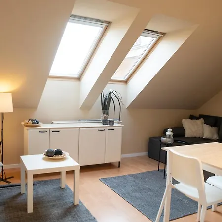 Apartamento 953 - Your Peace Of Mind, Ac & Parking Budapest